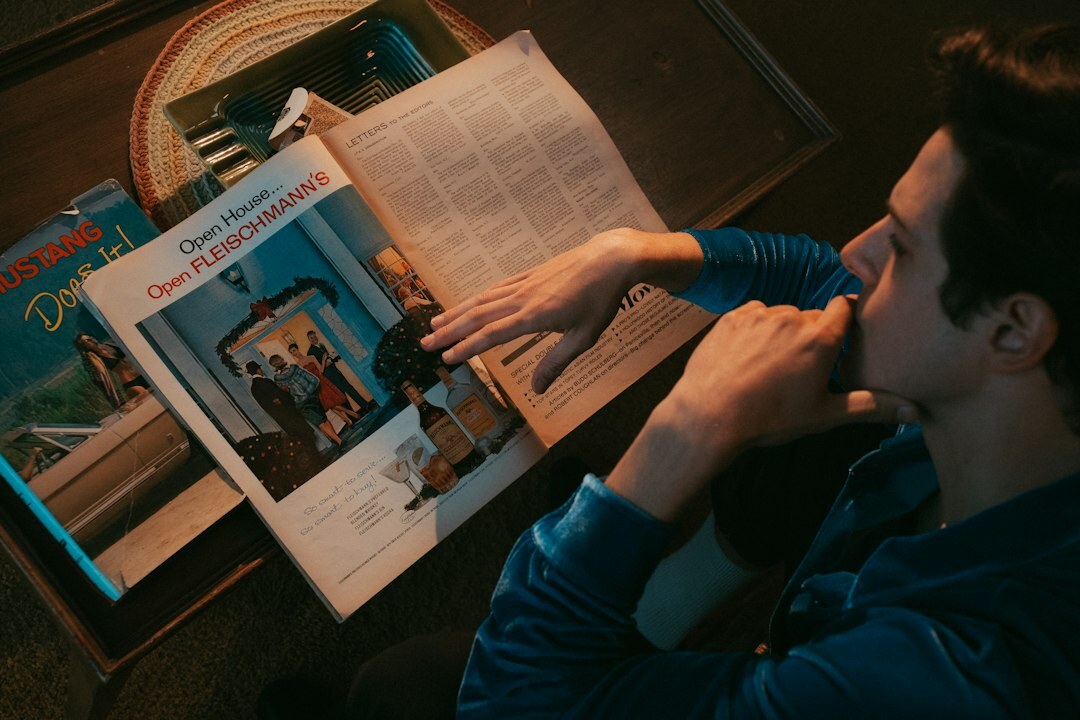 detective reading case file